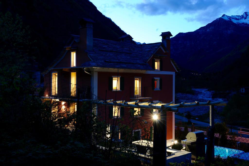 Myverzasca Resort Casa Rossa Brione  Exterior photo