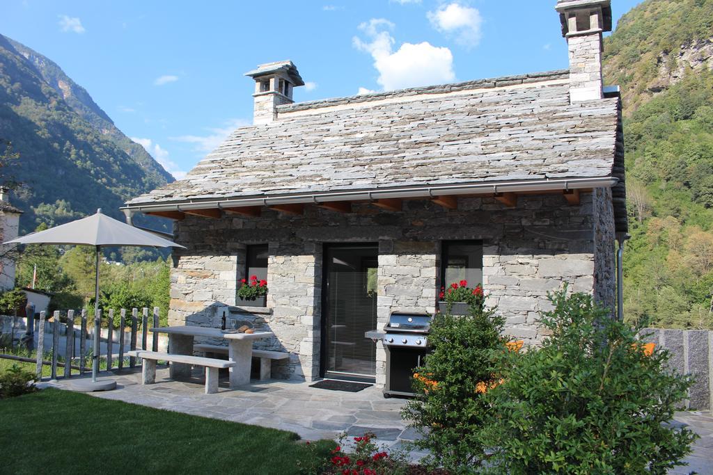 Myverzasca Resort Casa Rossa Brione  Exterior photo